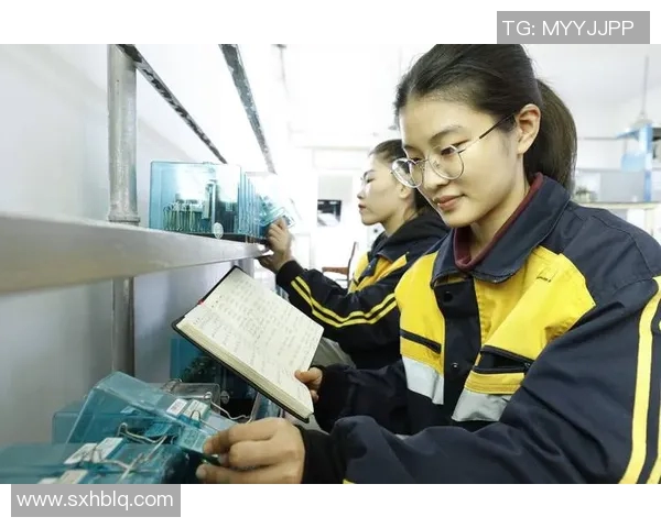 朱旭航的成长之路：从青涩少年到职场精英的奋斗故事